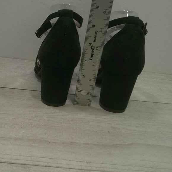 Journee Collection Foster Retro Pin up Style Black Almond Toe Pump Heels Size 10 - Picture 8 of 12